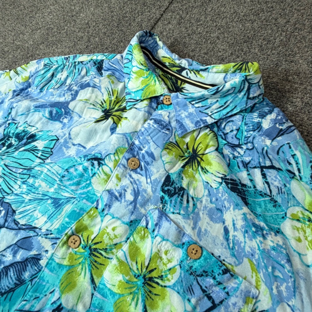 Caribbean Joe Mens Large Blue Floral Tropical Rayon Short Sleeve Button Up Shirt